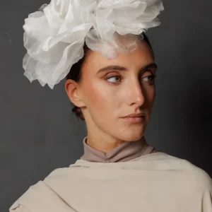 Tocado Raimunda blanco