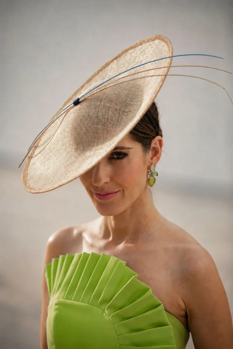 Tocado Renata beige y azul