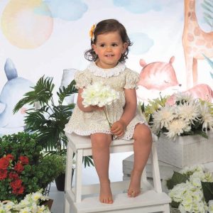 Vestido bebé estampado floral con cuello bordado – Belén Costales