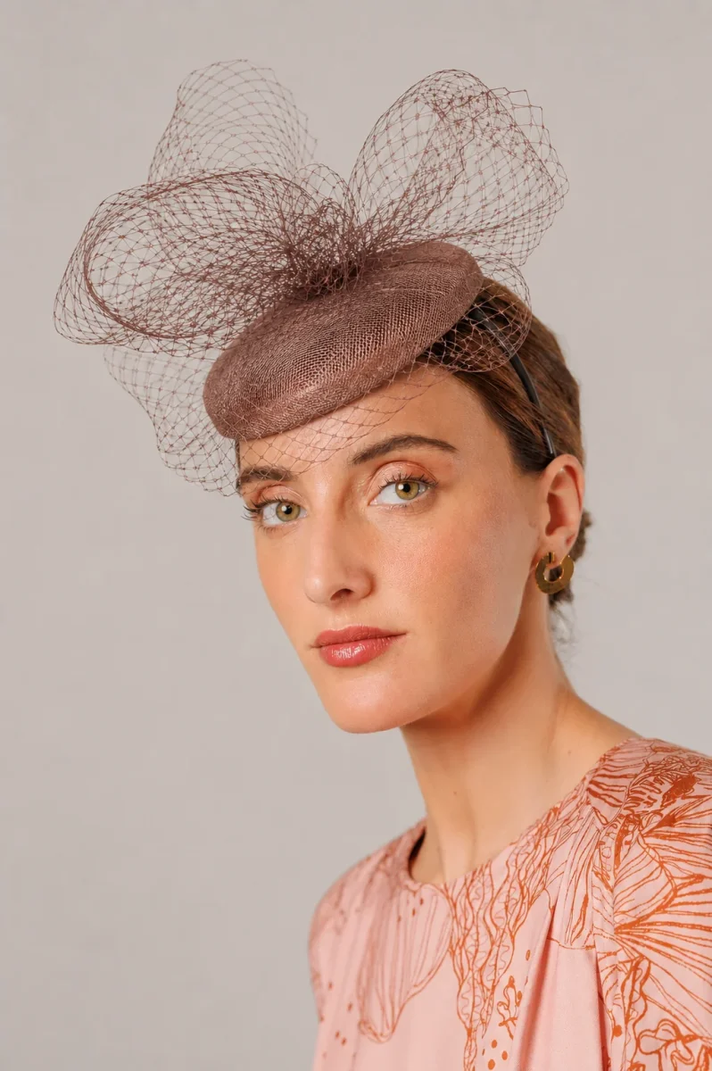 Tocado Meghan Chocolate - Imagen 3