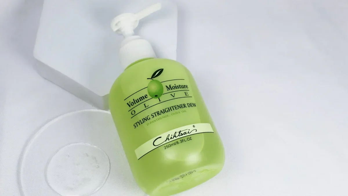 Olive Styling Straightener Dew – 250 ml | Suavidad, Control y Efecto Liso - Imagen 5