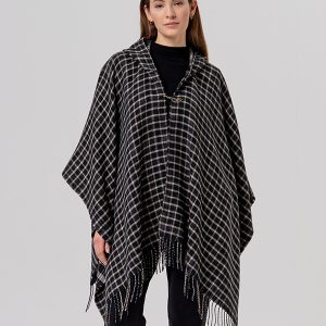 PONCHO DE CUADROS NEGRO SURKANA 36POCA82100