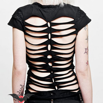 Crossbones – Camiseta dark rock con calavera y desgarrada - Imagen 3