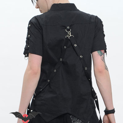 Obscure – Camisa gótica de manga corta con adornos metálicos - Imagen 3