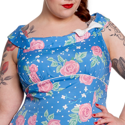 Darlene Blue – Vestido estampado flores en tallas grandes - Imagen 4