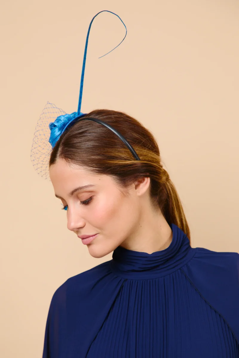 Tocado Fía azul con raqui - Imagen 3