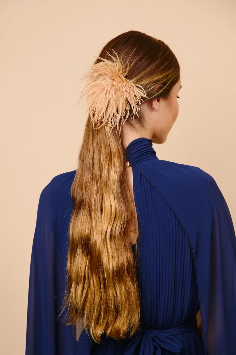 Tocado Pompón Camel - Imagen 2