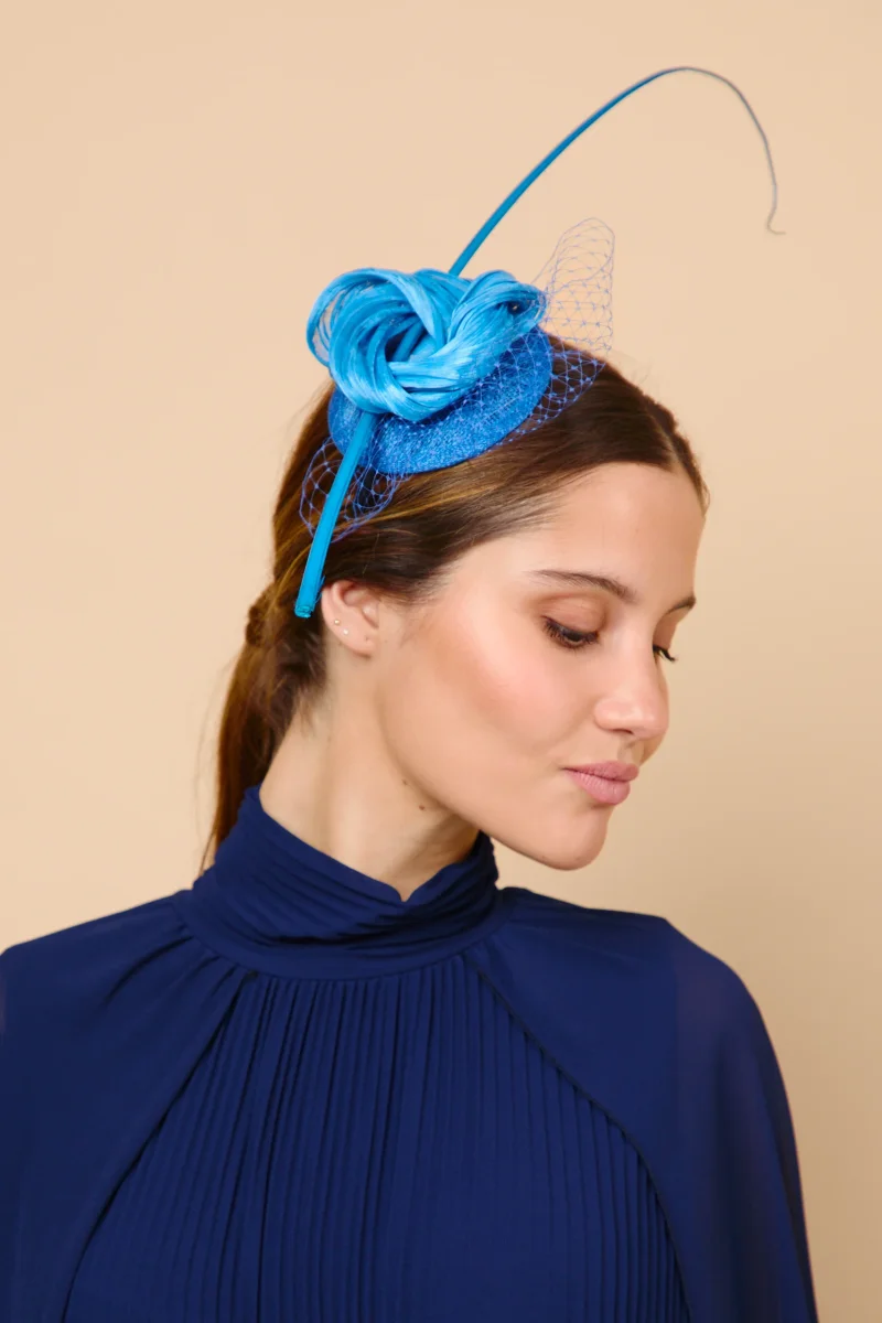 Tocado Fía azul con raqui