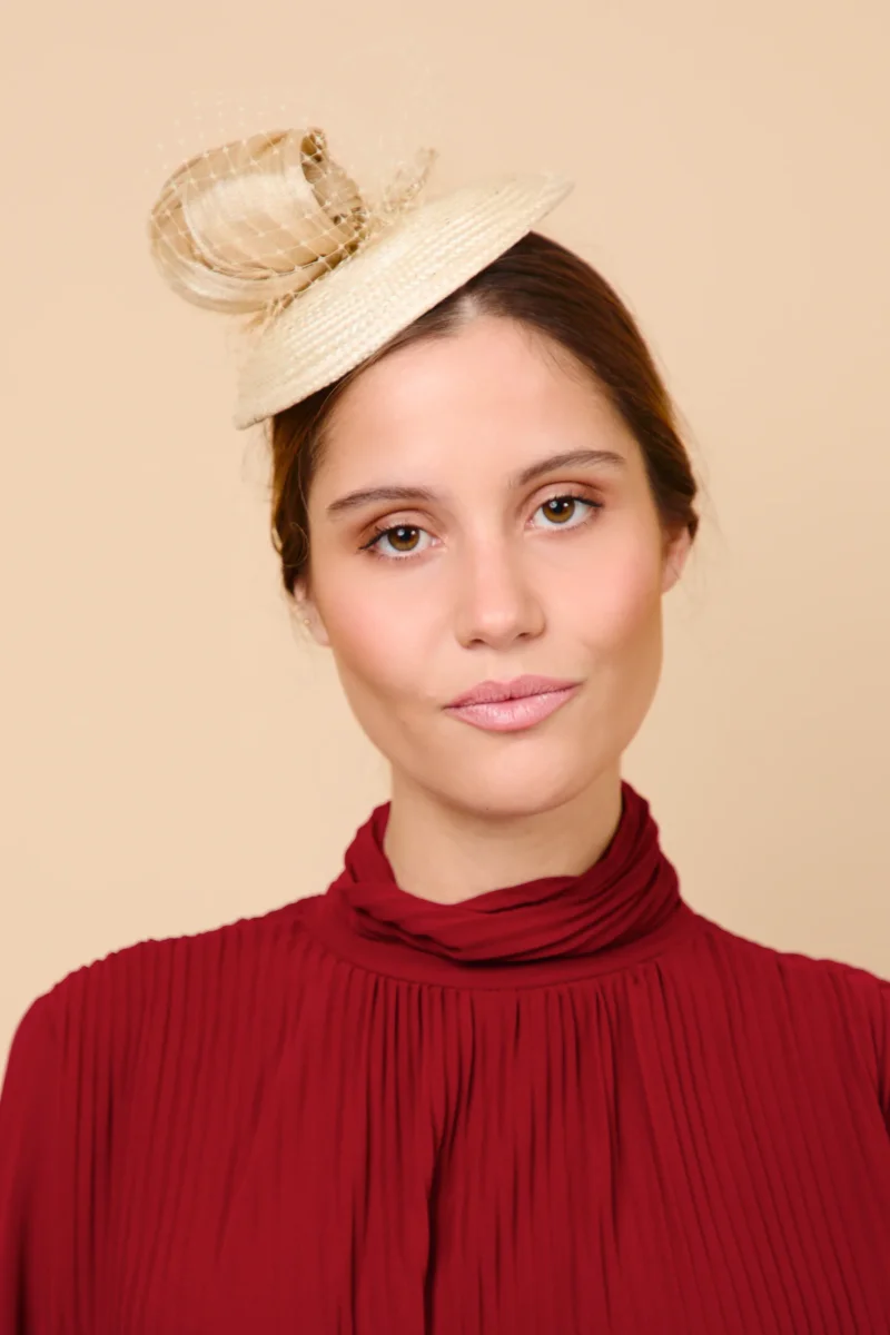 Tocado Babetta beige - Imagen 2